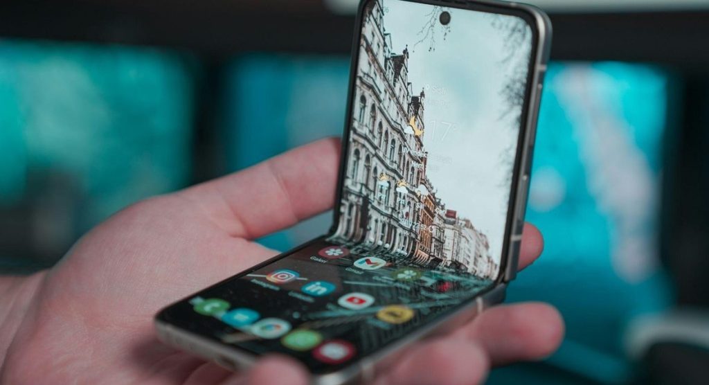The Future of Mobile: What to Expect in the Next 5 Years