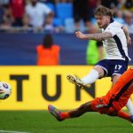 ‘Crazy experience’: Elliott and Carsley sense England Under-21s have belief to retain Euros