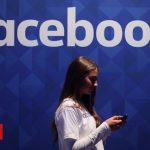 Facebook blocks Australian users from viewing or sharing news